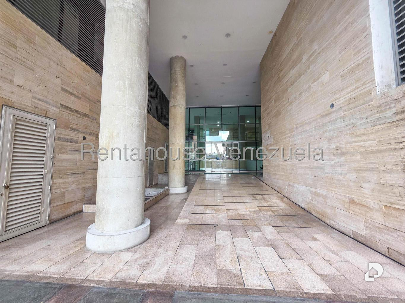 Oficina en Los Dos Caminos, Caracas – 14