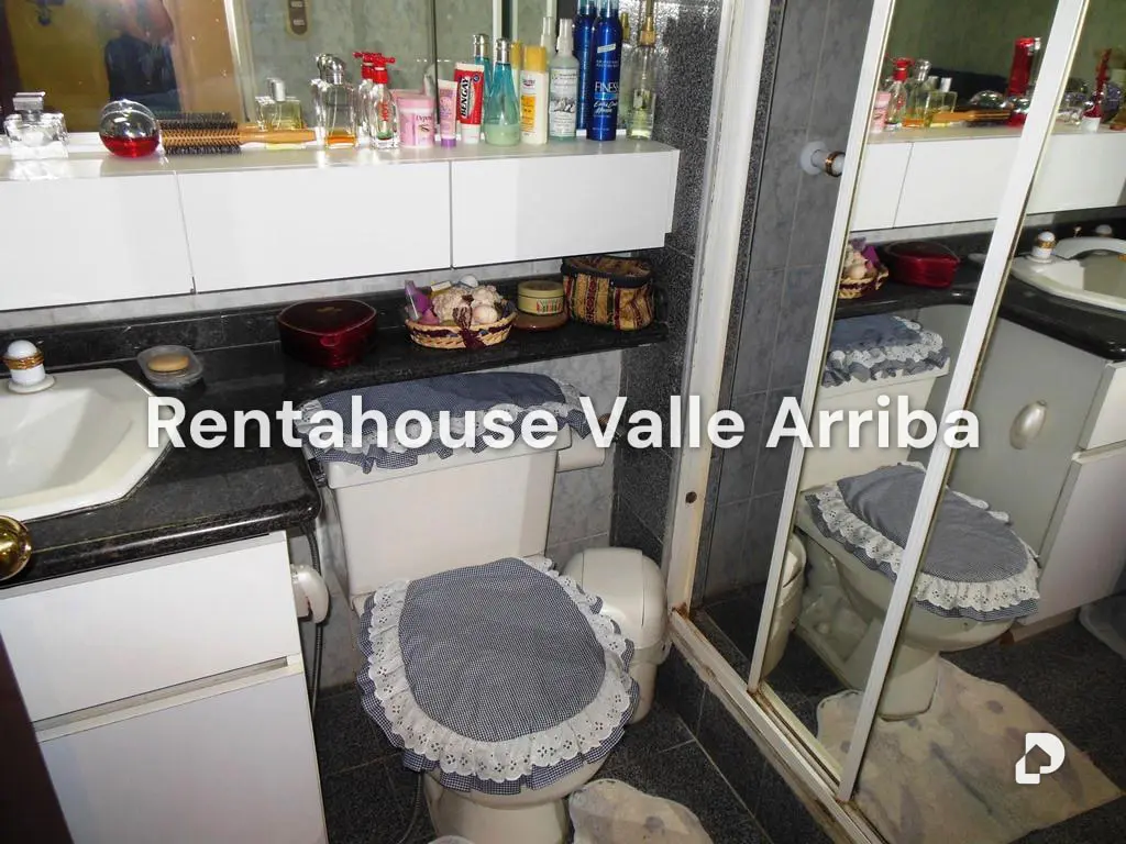Apartamento en Los Campitos, Caracas – 23