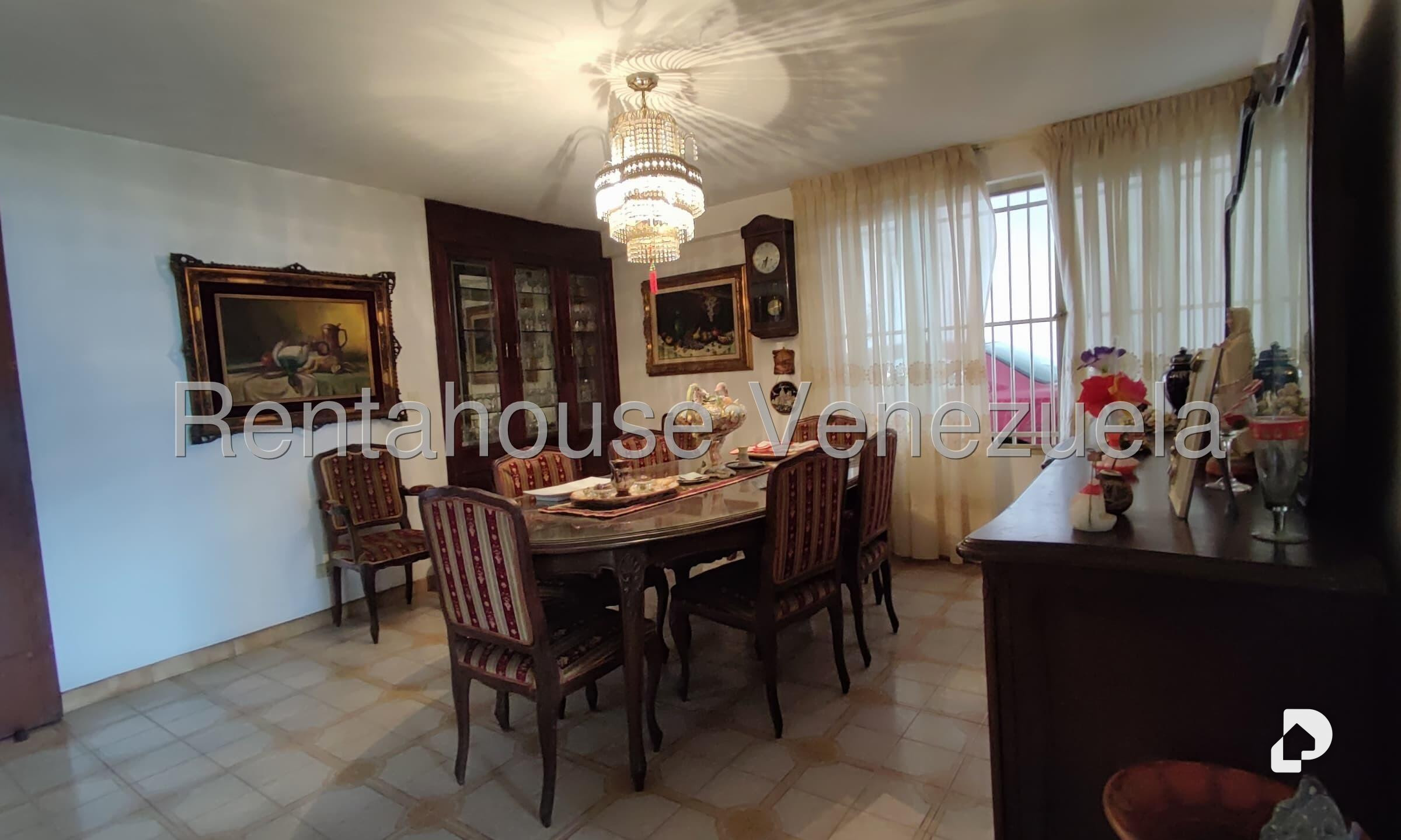 Casa en Alto Prado, Caracas – 9