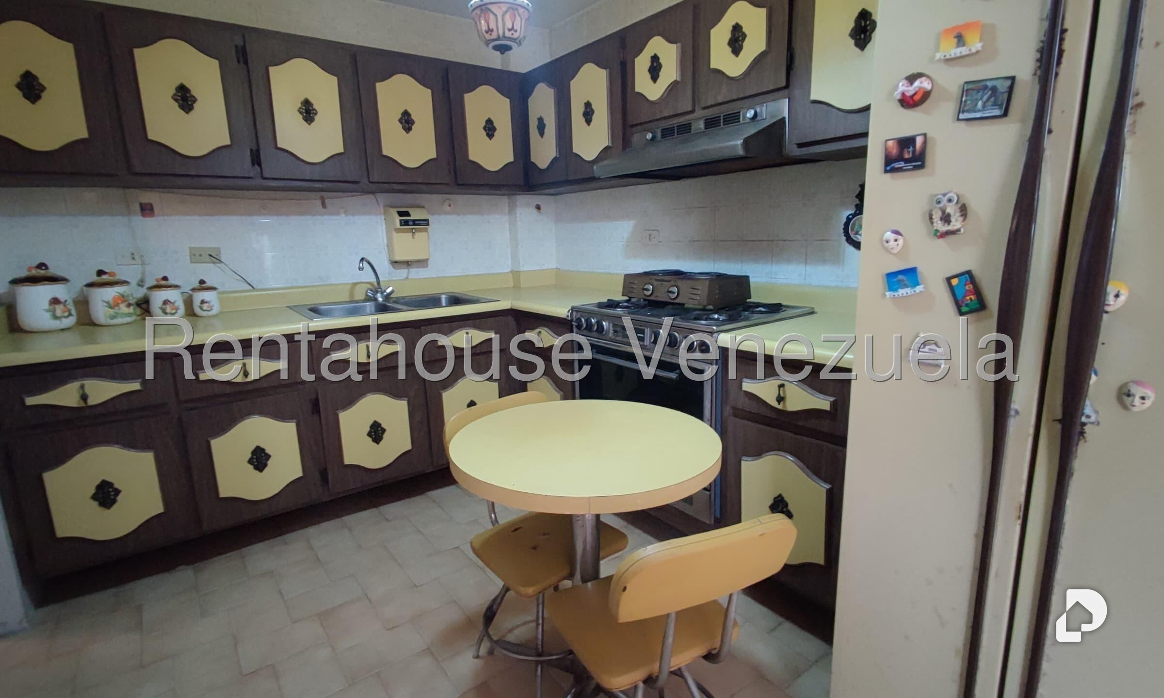 Casa en Alto Prado, Caracas – 14