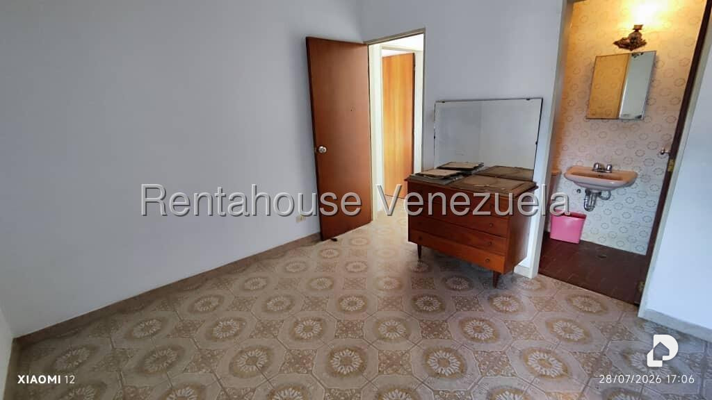 Casa en Alto Prado, Caracas – 29