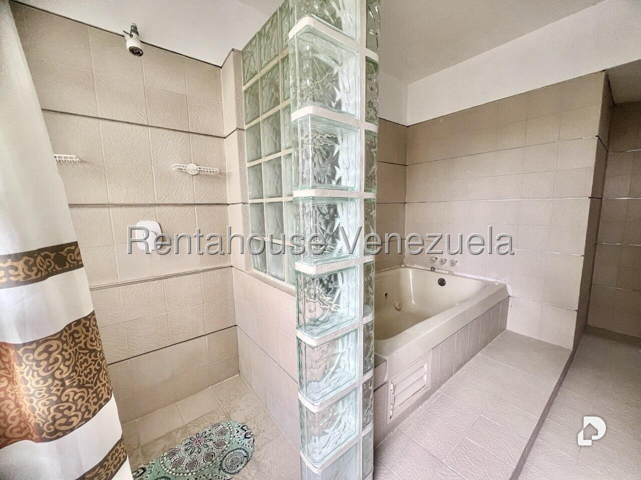 Apartamento en Los Dos Caminos, Caracas – 26