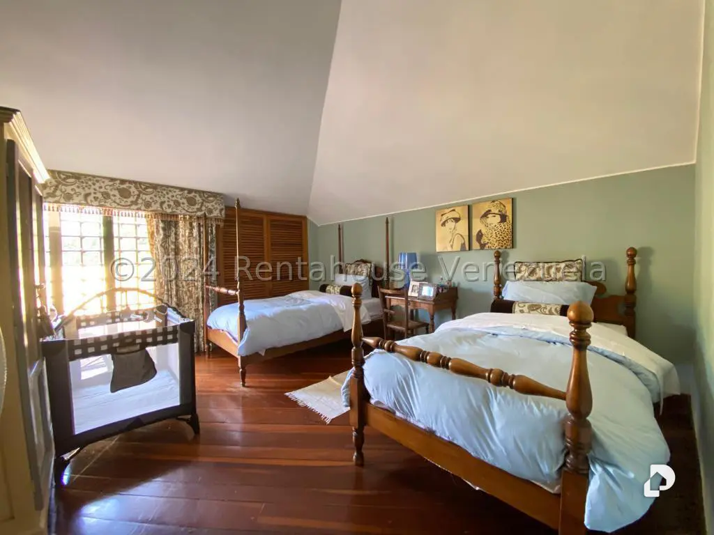 Apartamento en Oripoto, Caracas – 28