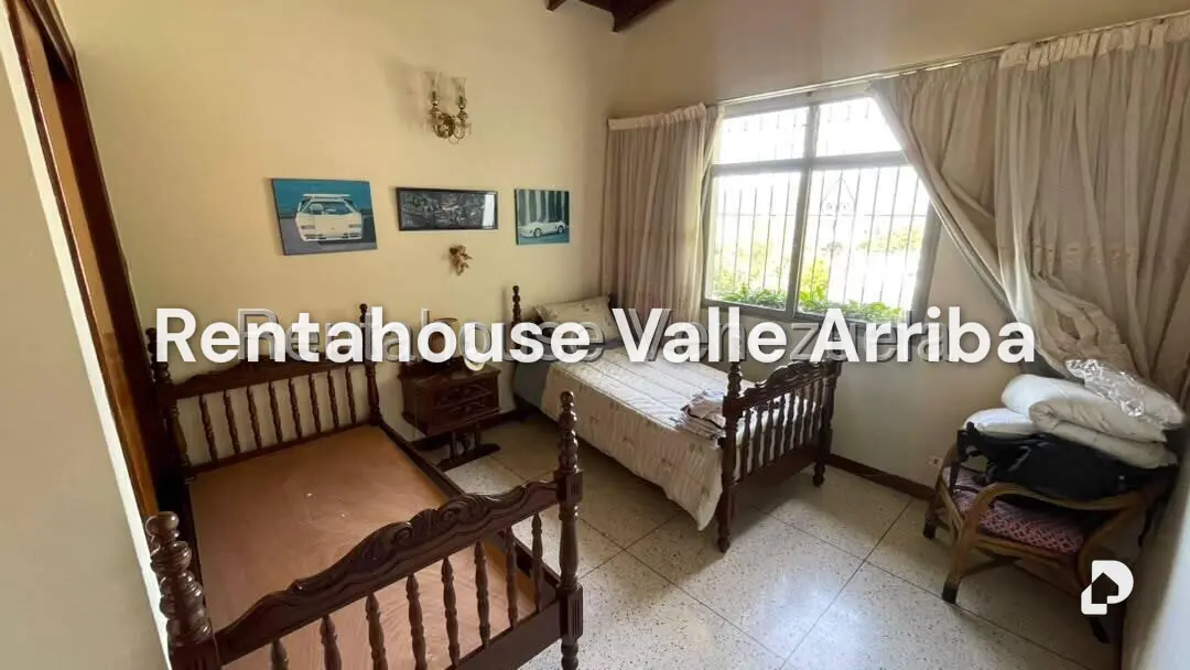 House in Terrazas del Club Hípico, Caracas – 23