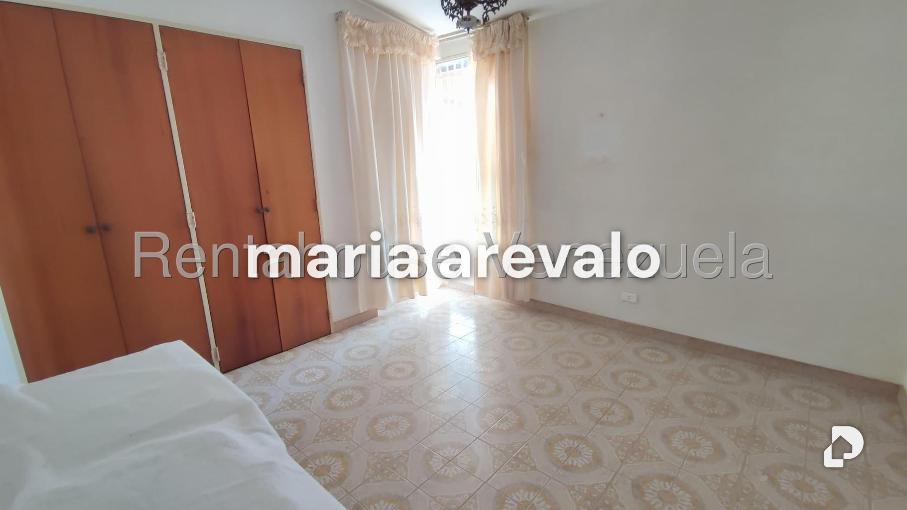 Casa en Alto Prado, Caracas – 27