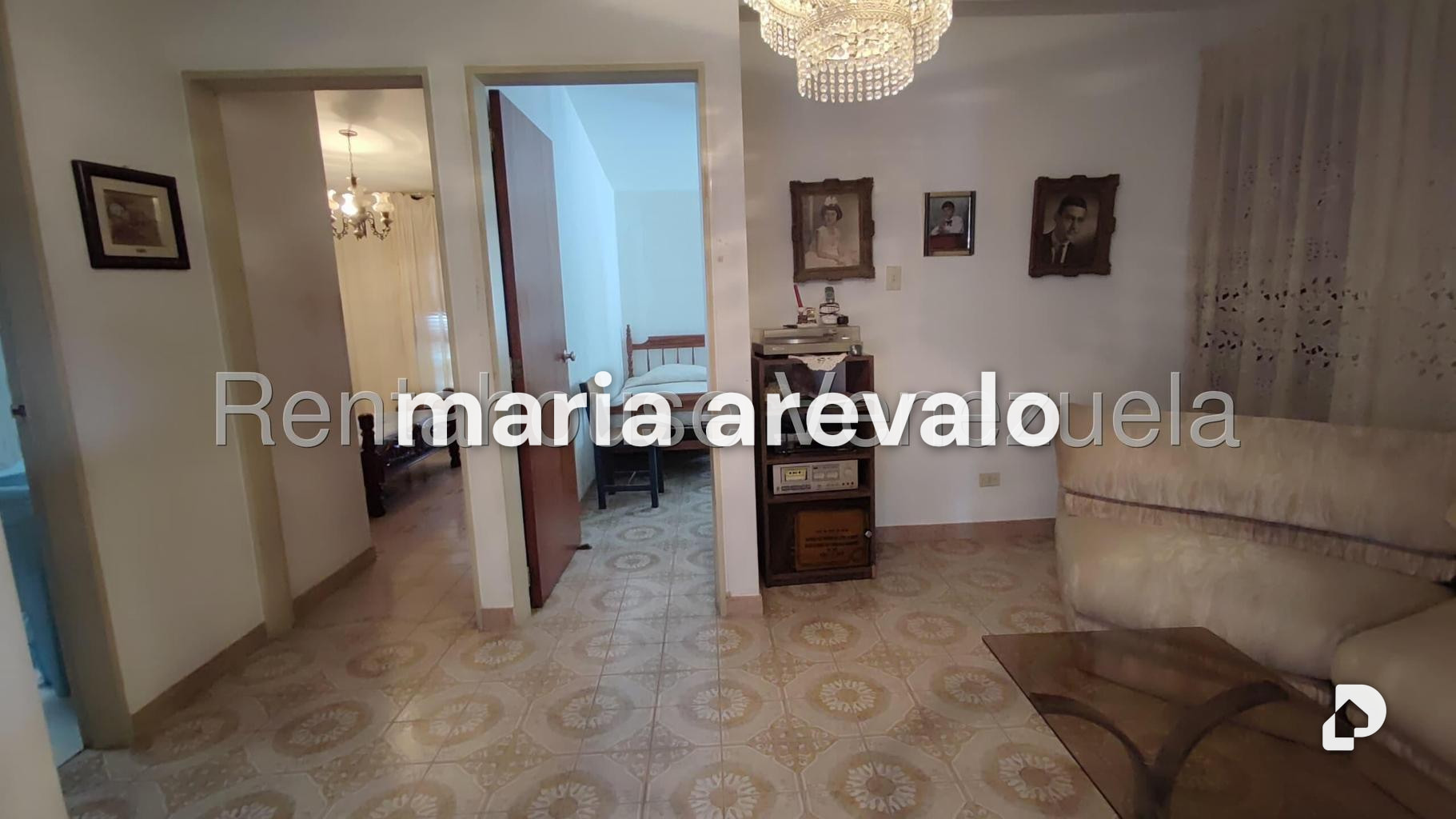 Casa en Alto Prado, Caracas – 19
