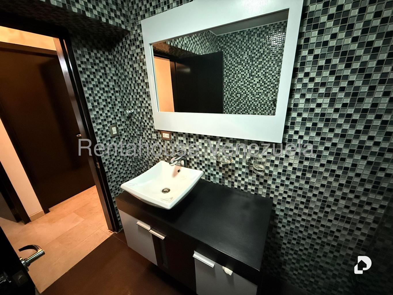 Apartamento en Santa Fe Norte, Caracas – 22