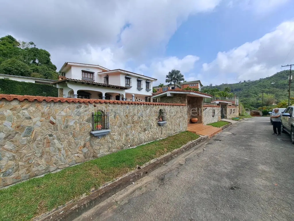 Casa en Los Montes Verdes, Los Teques - 1