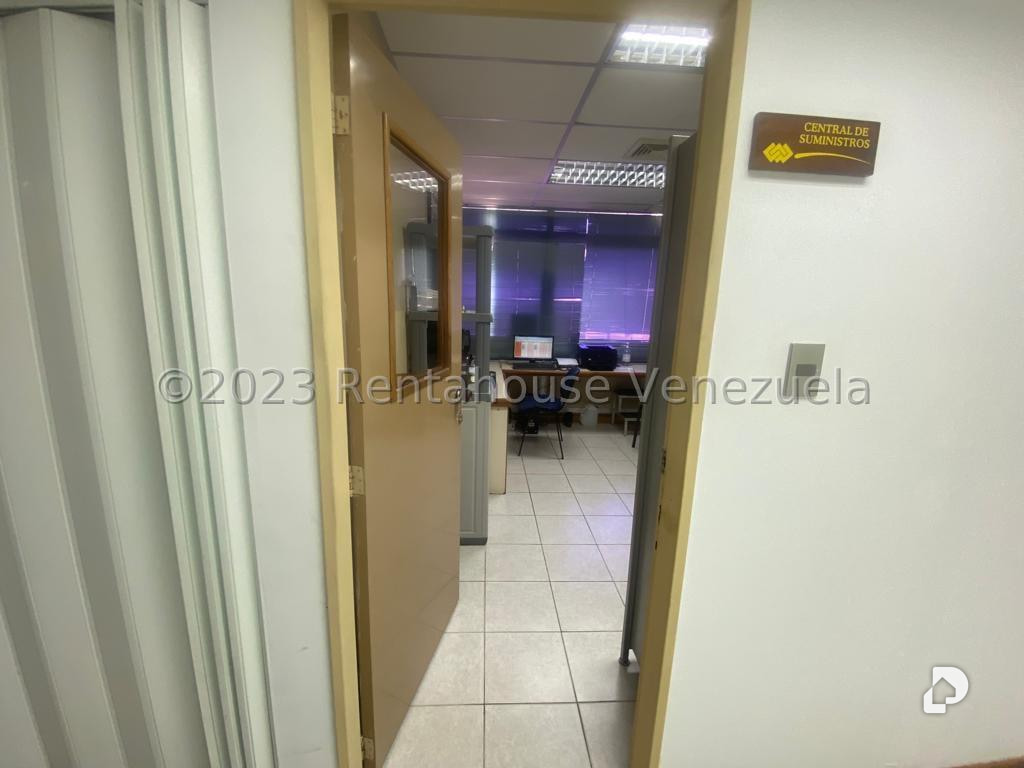 Local comercial en Santa Rosa de Lima, Caracas – 26
