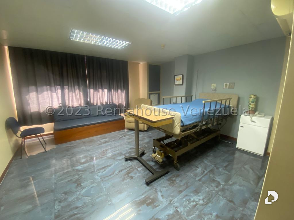 Local comercial en Santa Rosa de Lima, Caracas – 12