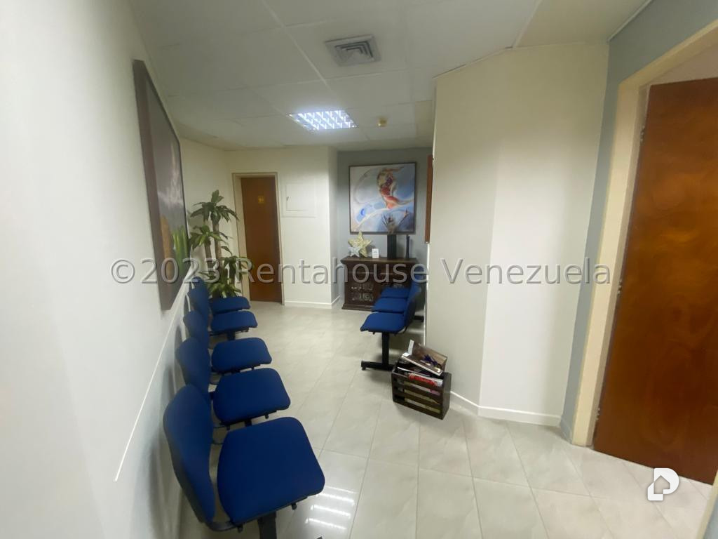 Local comercial en Santa Rosa de Lima, Caracas – 2