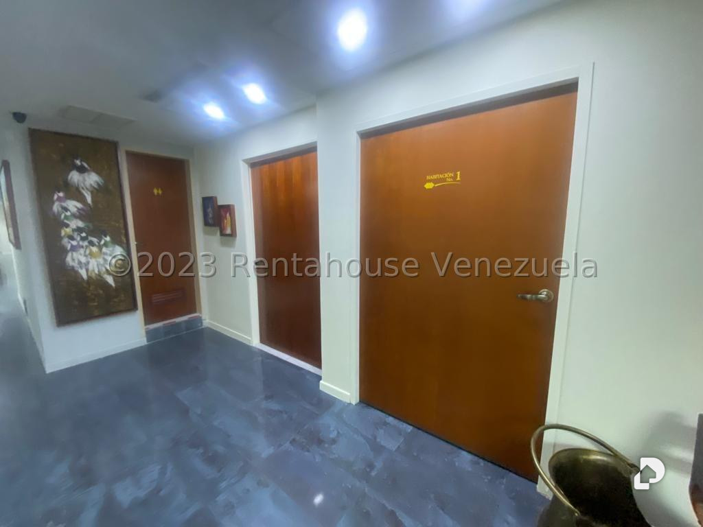 Local comercial en Santa Rosa de Lima, Caracas – 11