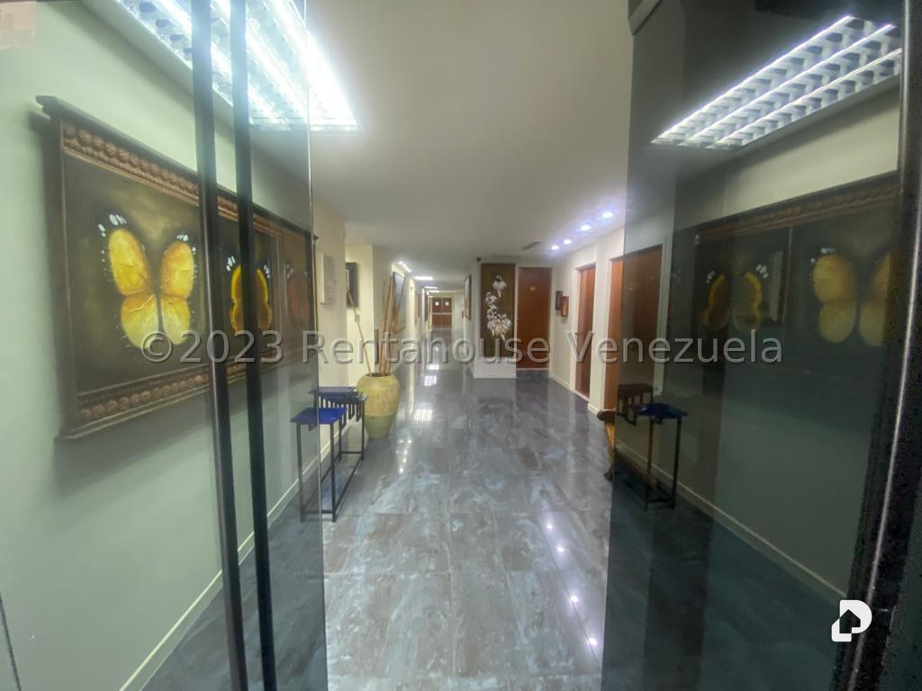 Local comercial en Santa Rosa de Lima, Caracas – 10