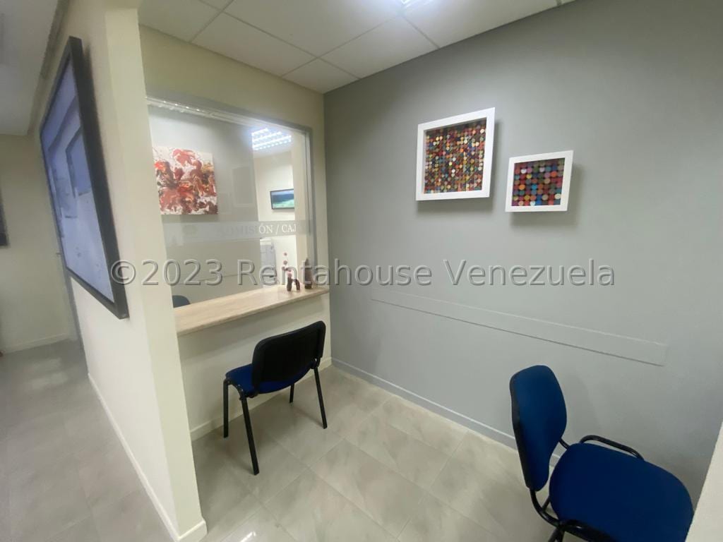 Local comercial en Santa Rosa de Lima, Caracas - 1