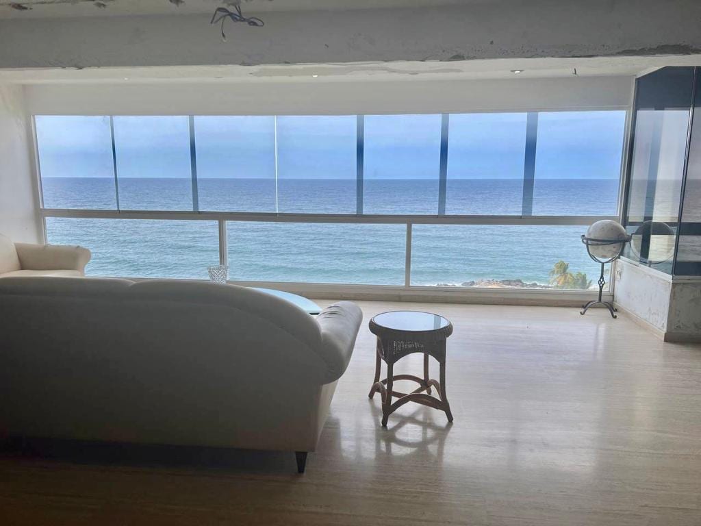 Penthouse in Caraballeda - 1