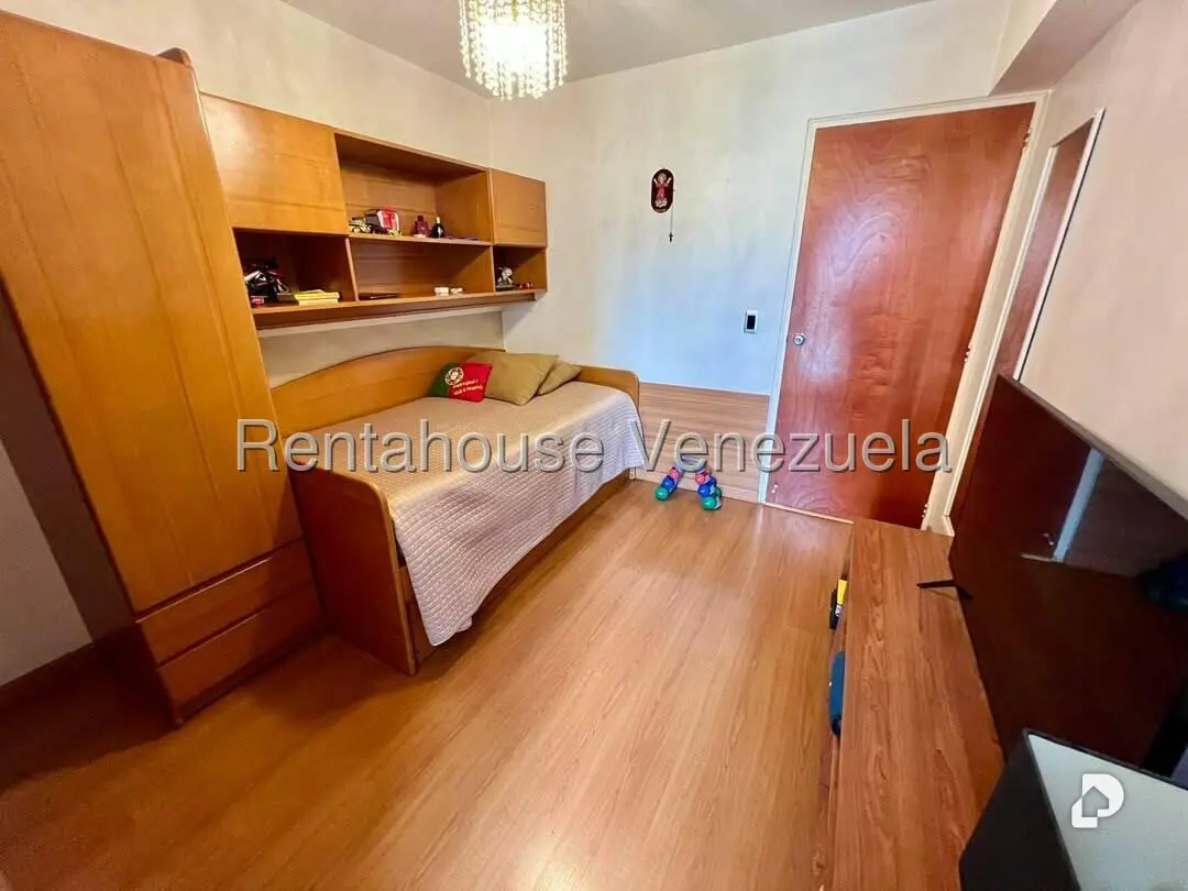 Apartamento en El Paraíso, Caracas – 11