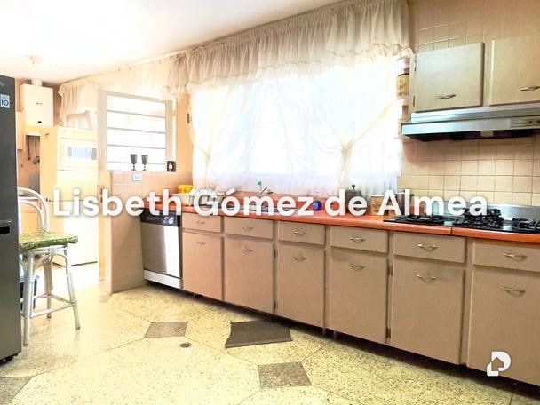 Casa en Prados del Este, Caracas – 12