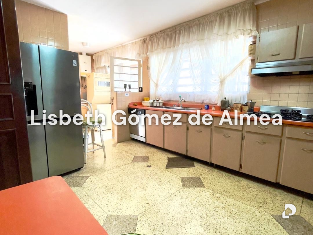 Casa en Prados del Este, Caracas – 16