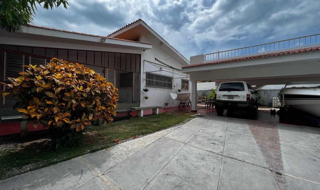 Casa en Cumboto Norte, Puerto Cabello - 1