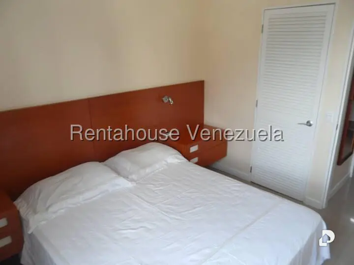 Apartamento en Santa Eduvigis, Caracas – 15