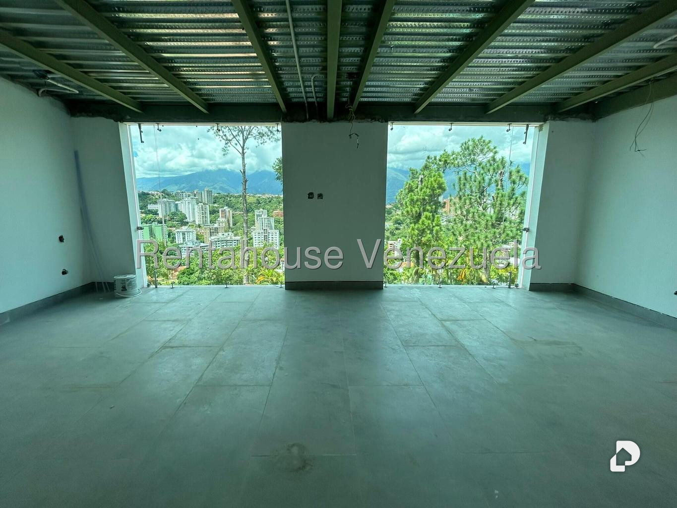 Casa en Cerro Verde, Caracas – 11