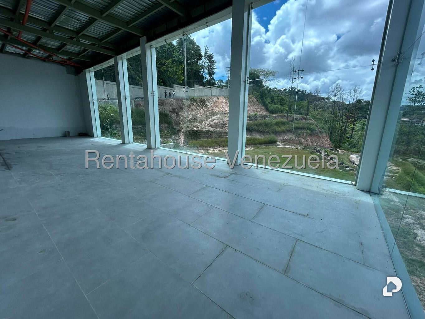 Casa en Cerro Verde, Caracas – 21