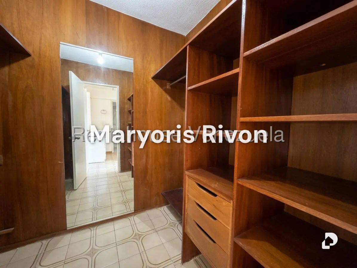 Apartment in Lomas de Prados del Este, Caracas – 28
