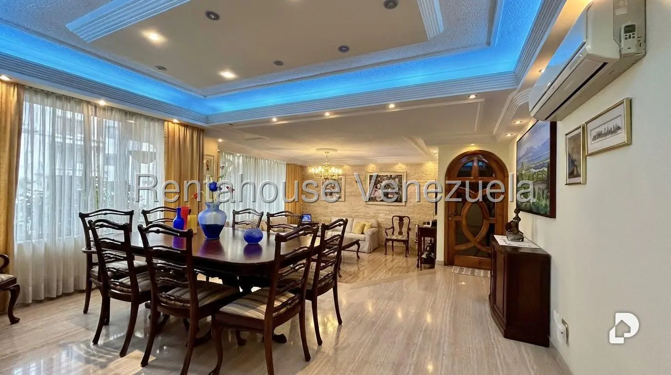 Apartamento en El Rosal, Caracas – 3