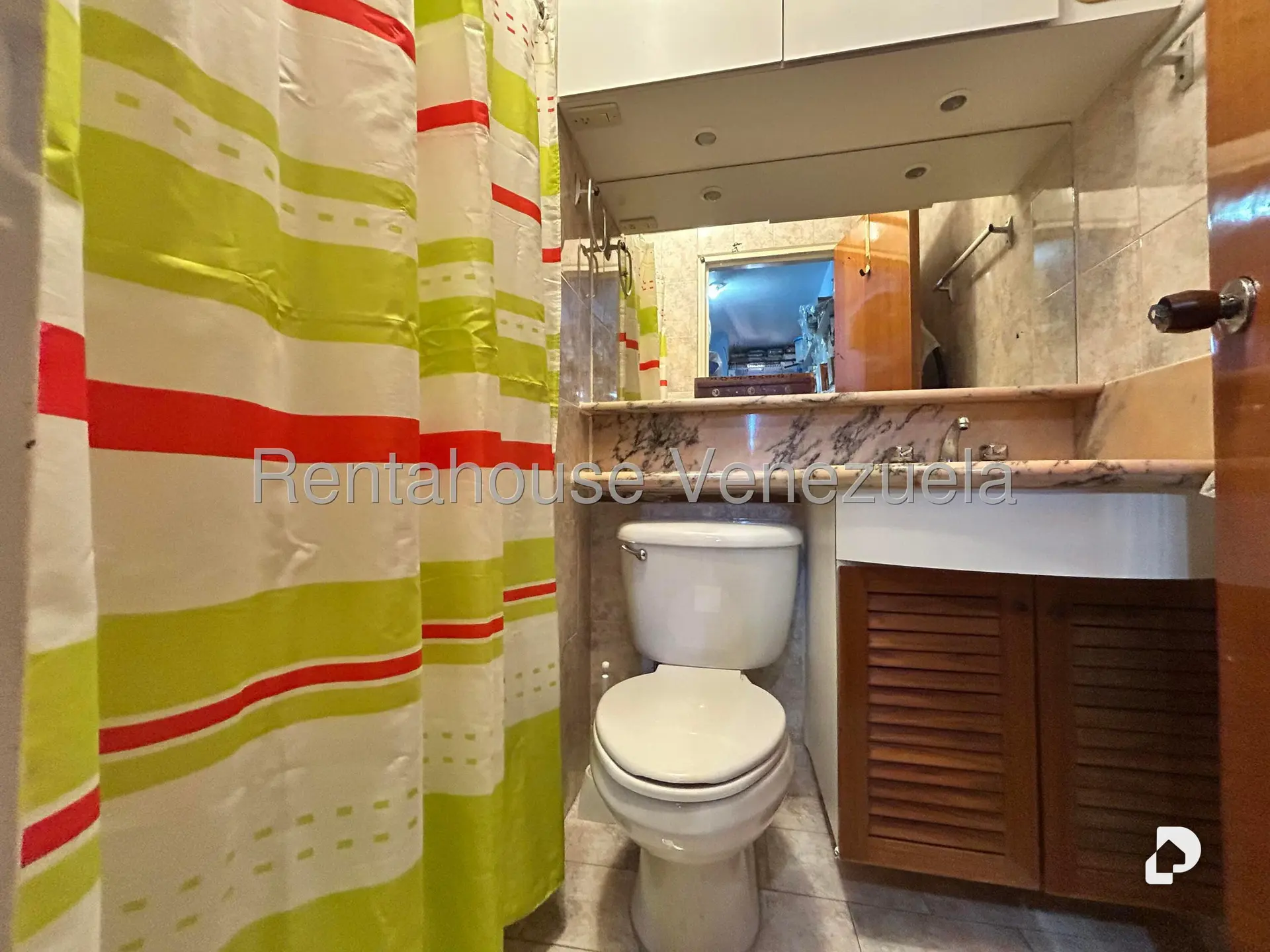 Apartamento en El Rosal, Caracas – 15