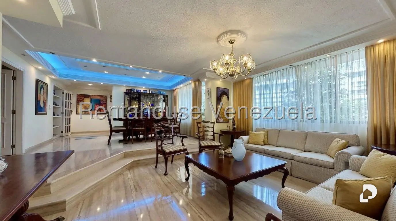 Apartamento en El Rosal, Caracas – 2