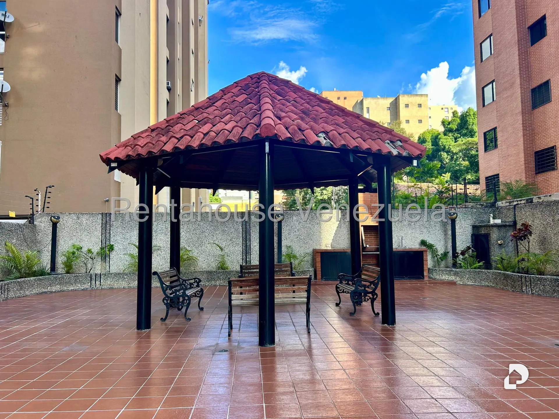 Apartamento en El Rosal, Caracas – 16