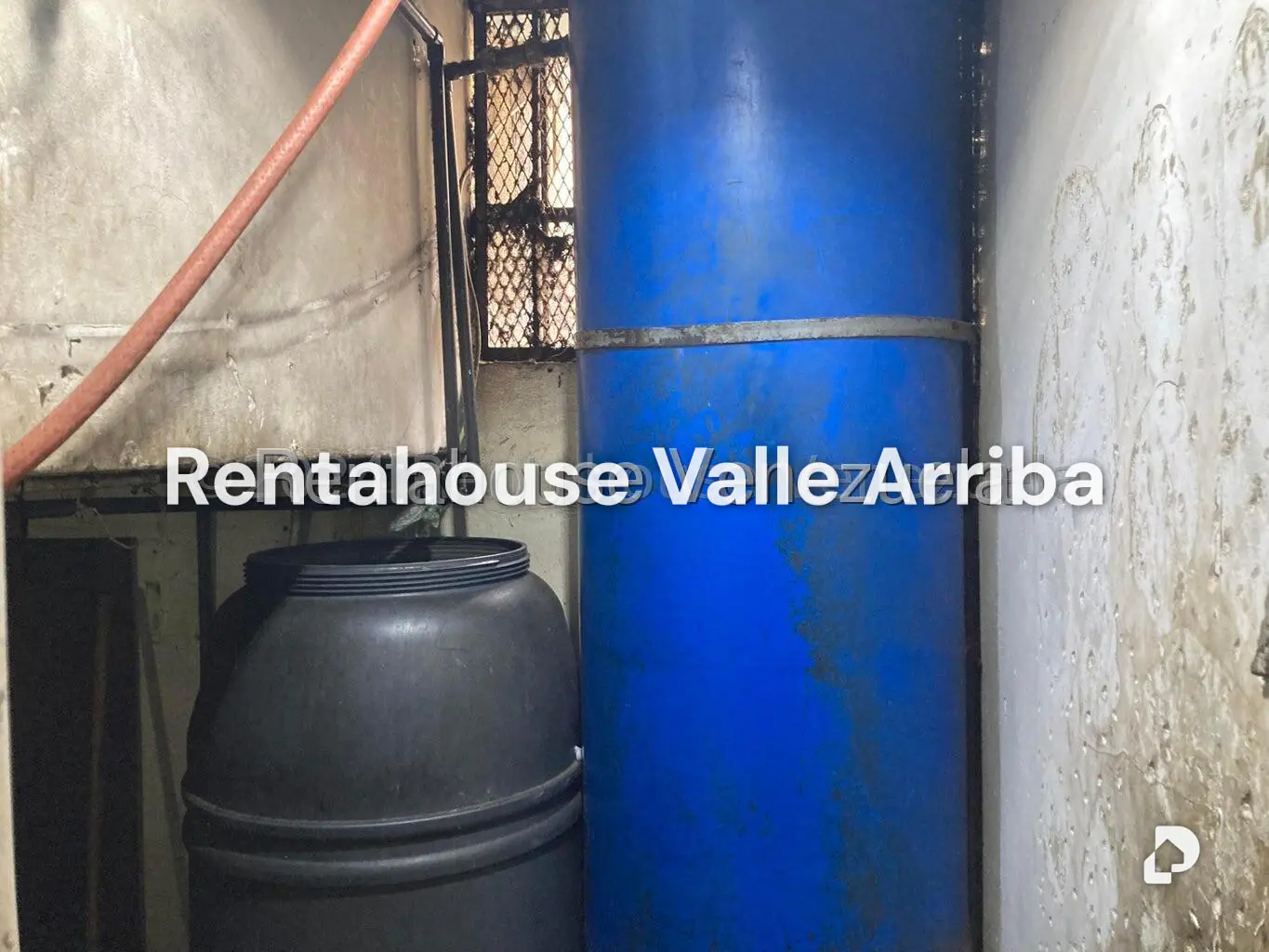 Local comercial en Parroquia La Candelaria, Caracas – 18