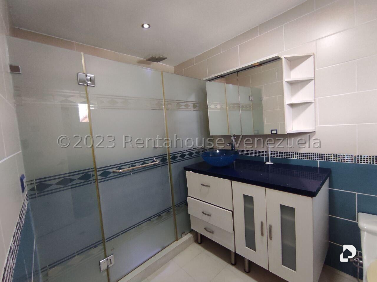 Casa en Los Guayabitos, Caracas – 23