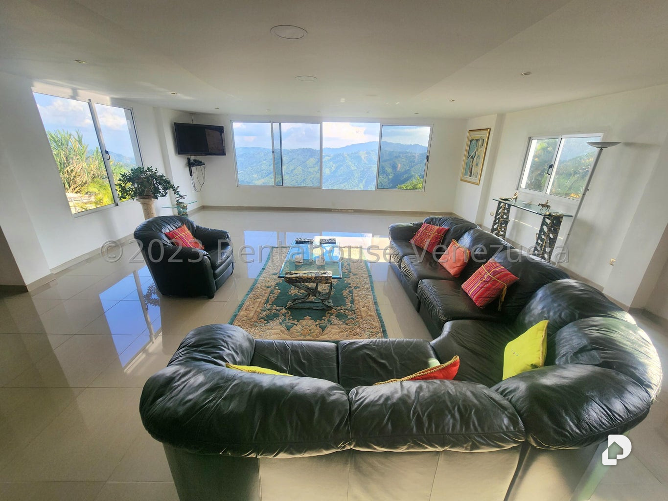 Casa en Los Guayabitos, Caracas – 3
