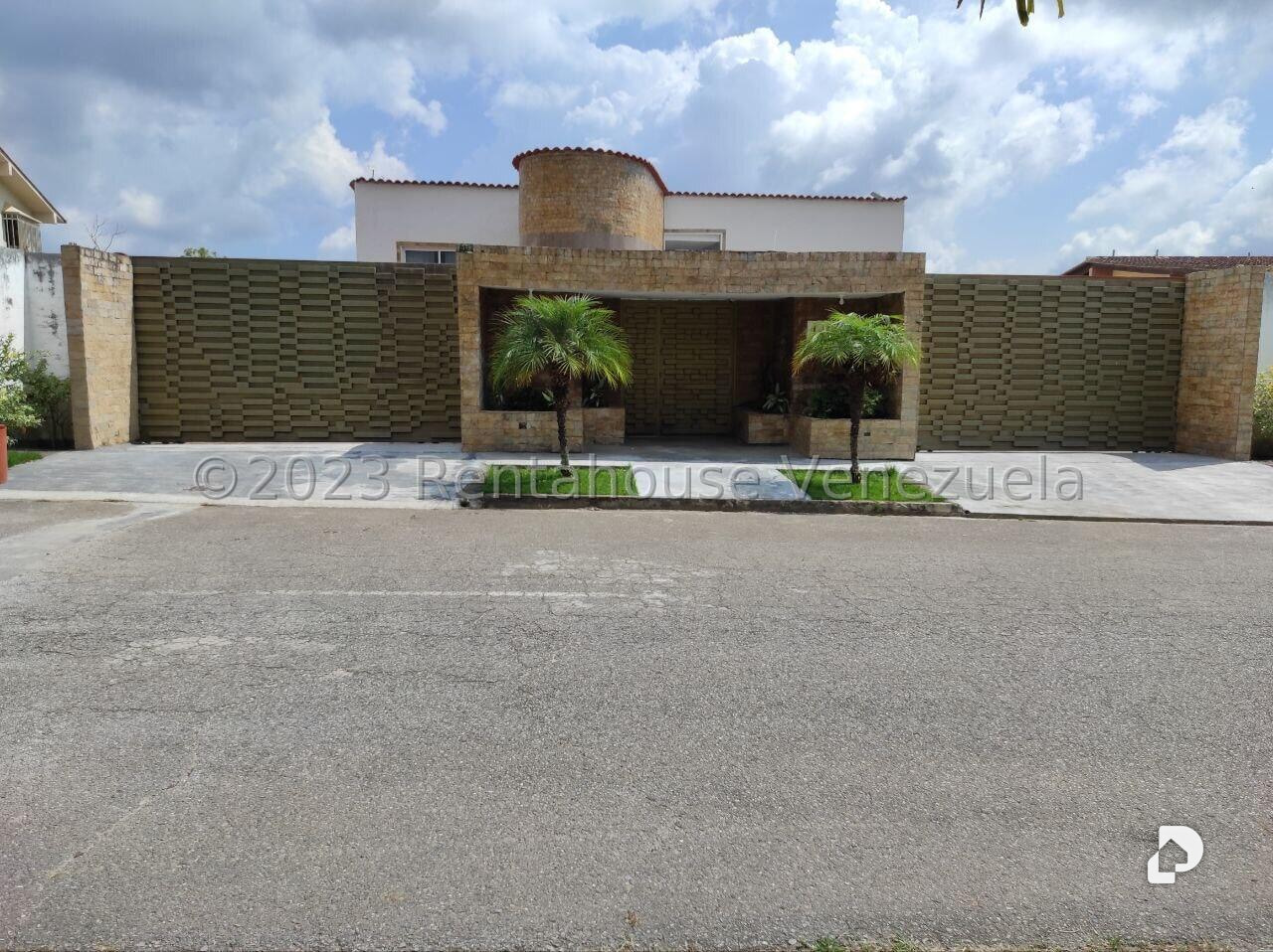 Casa en Los Guayabitos, Caracas – 1