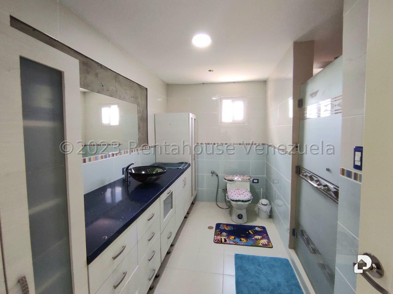 Casa en Los Guayabitos, Caracas – 16