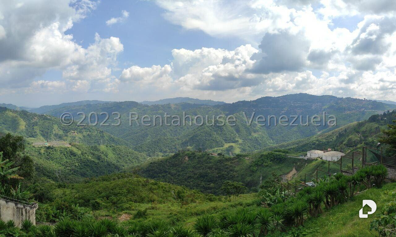 Casa en Los Guayabitos, Caracas – 7