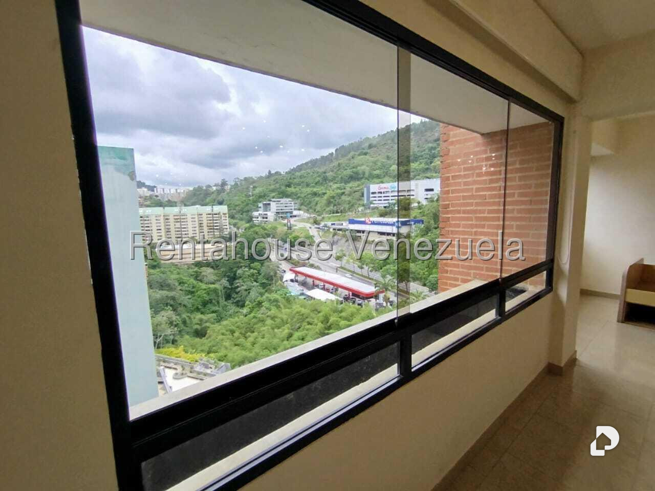 Apartamento en Las Esmeraldas, Caracas – 12
