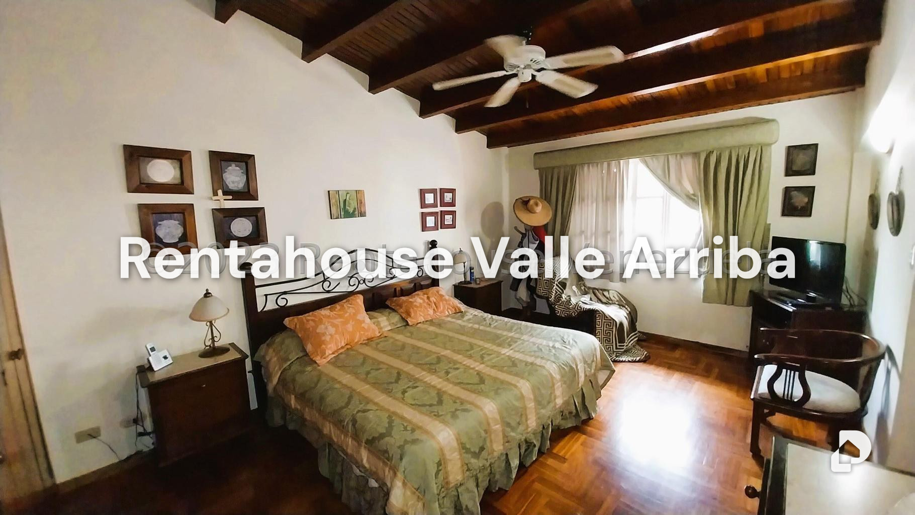 Casa en Alto Prado, Caracas – 13
