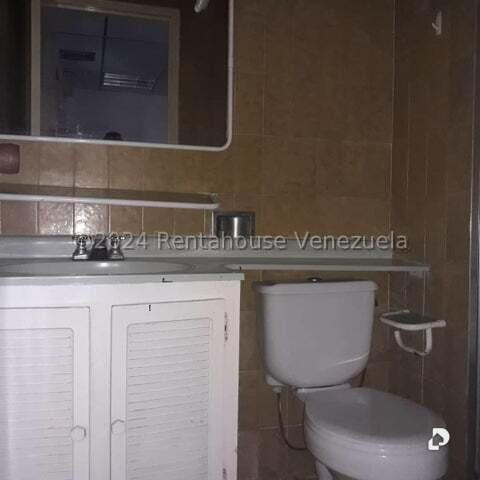 Oficina en El Rosal, Caracas – 14