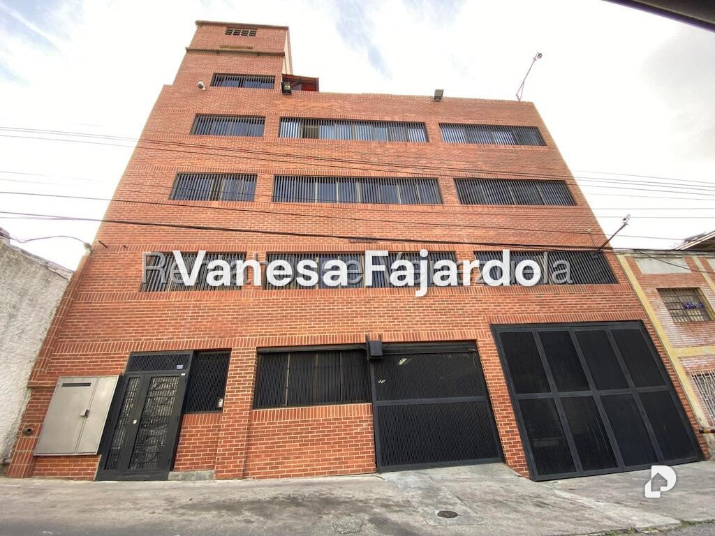 Edificio en La Candelaria, Caracas – 1