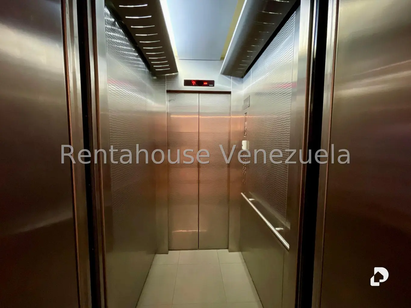 Apartamento en Solar del Hatillo, Caracas – 20