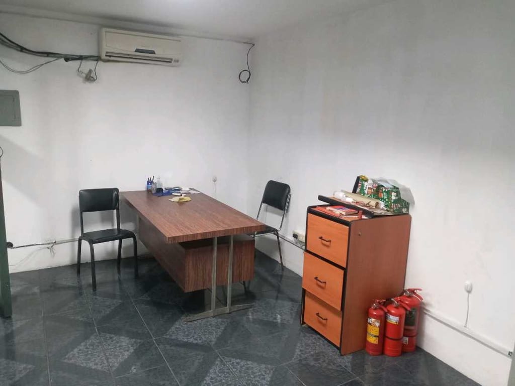 Local comercial en Av. Bolívar Norte, Valencia - 1