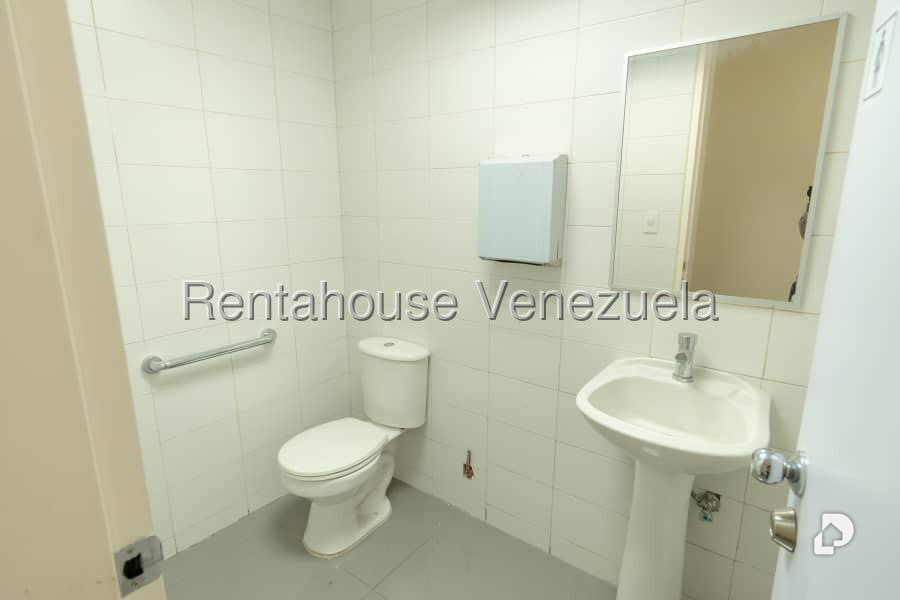 Local comercial en Boleíta Norte, Caracas – 22