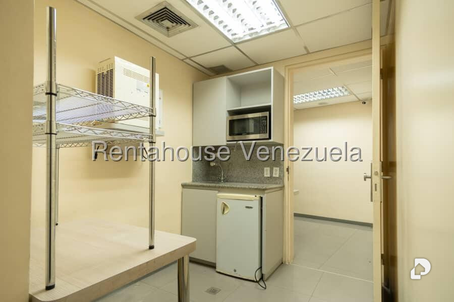 Local comercial en Boleíta Norte, Caracas – 18