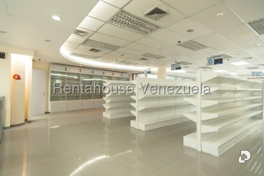 Local comercial en Boleíta Norte, Caracas – 9