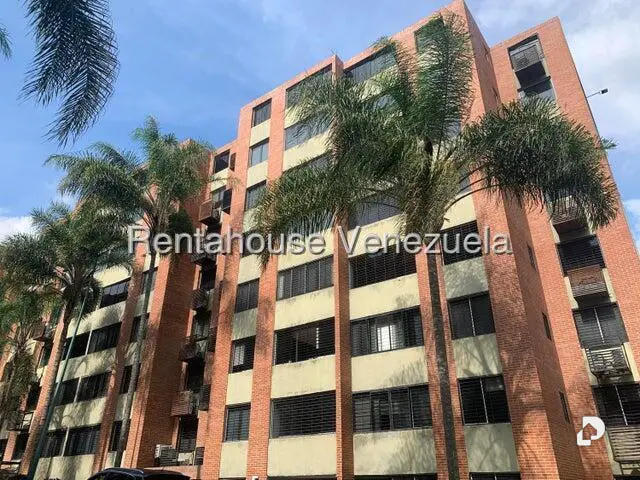 Apartamento en Los Naranjos Humboldt, Caracas – 1