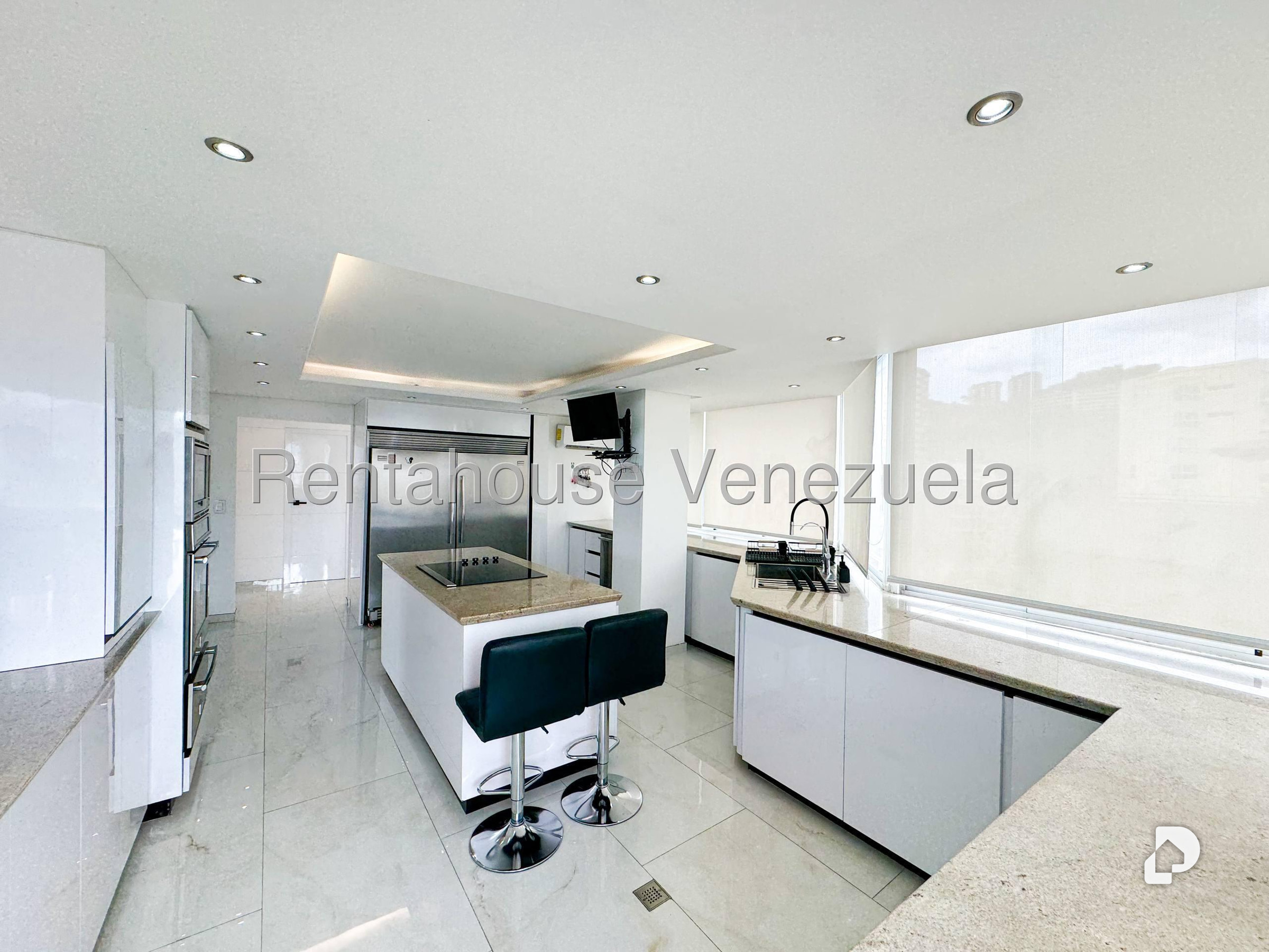 Apartamento en Las Mesetas de Santa Rosa de Lima, Caracas – 30