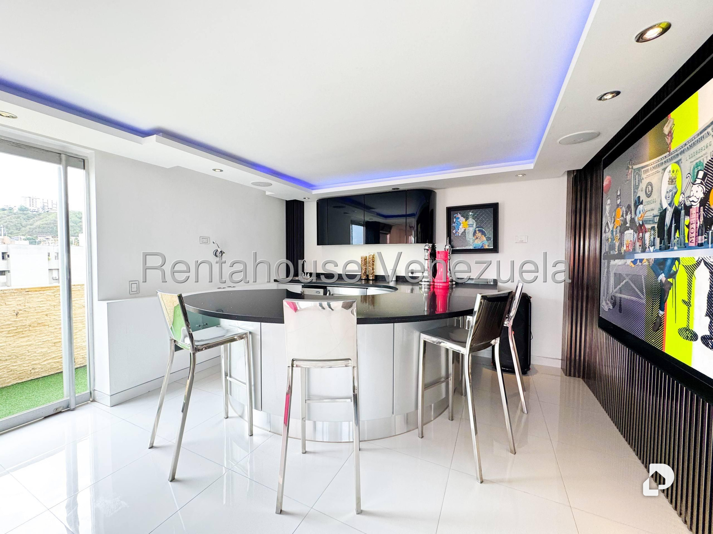Apartamento en Las Mesetas de Santa Rosa de Lima, Caracas – 21