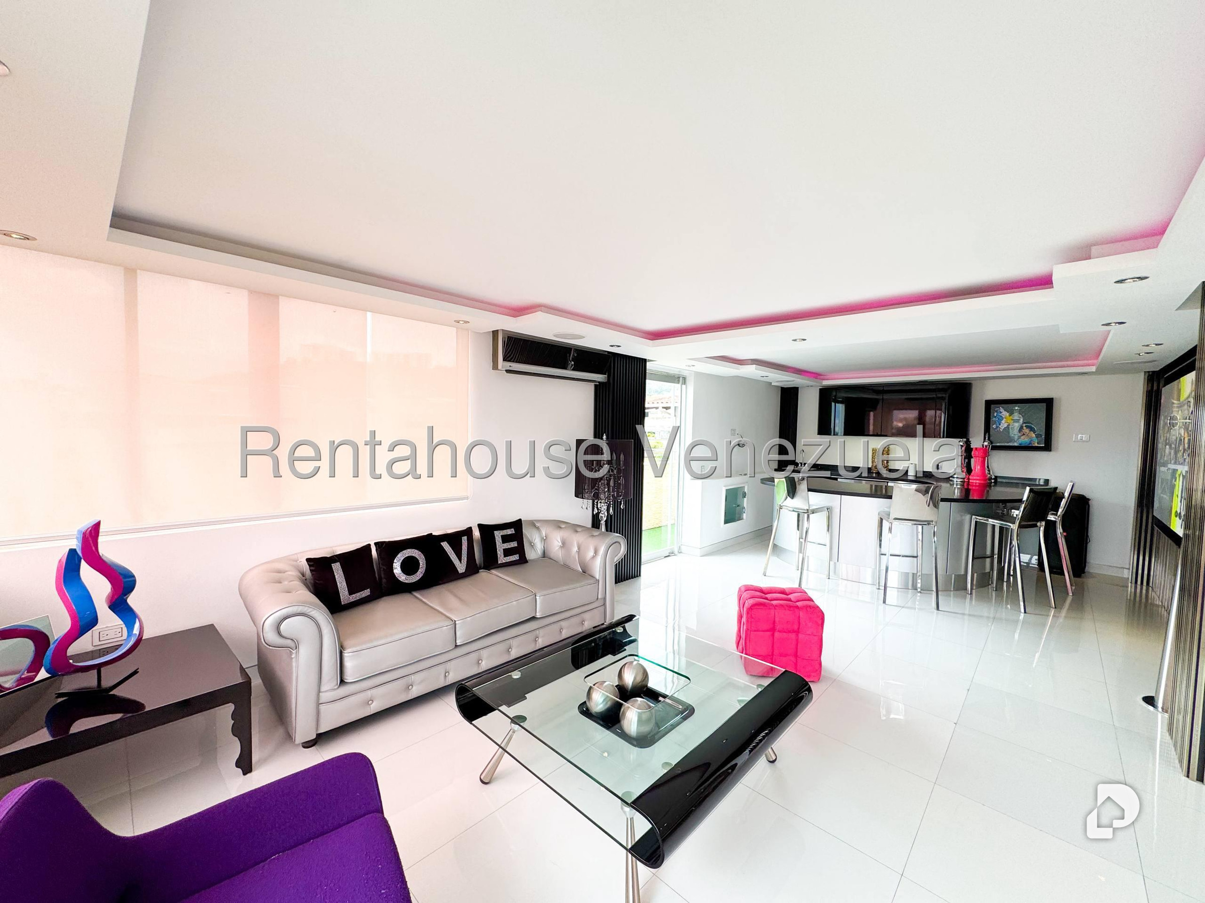 Apartamento en Las Mesetas de Santa Rosa de Lima, Caracas – 19